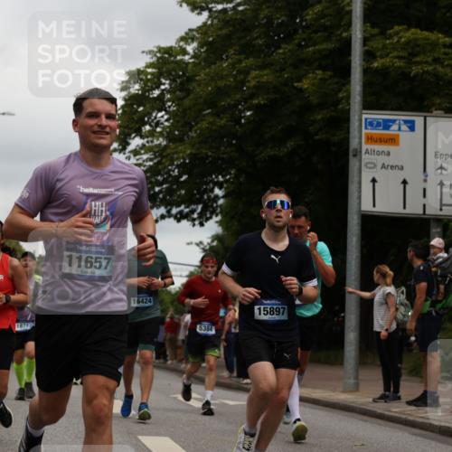 29.06.2025 - hella hamburg halbmarathon Yannick Fuchs http://msf.ph/oto/8154241 29.06.2025 10:57:48 20KM 1254, 1316, 1334, 1464, 2685, 4328, 5305, 5384, 7290, 8561, 9191, 10705, 10766, 11149, 11527, 11657, 11771, 12315, 12316, 12662, 13171, 13841, 14135, 14493, 15093, 15532, 15897, 16424, 16426, 16639, 16995, 17061, 17071, 17112, 17437, 17685, 17686, 17730, 17894, 18122, 18395, 18581, 18717 meine-sportfotos.de