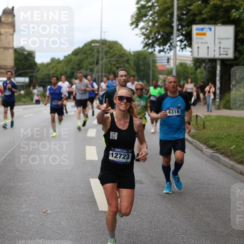 29.06.2025 - hella hamburg halbmarathon Yannick Fuchs http://msf.ph/oto/8154260 29.06.2025 10:37:53 20KM 3109, 3116, 3124, 3146, 3437, 3697, 3928, 4080, 4318, 5506, 6495, 7026, 7185, 7451, 7508, 7635, 8664, 9114, 10099, 10237, 10493, 11778, 12153, 12623, 12657, 12723, 12776, 13348, 13398, 13897, 14201, 14210, 14484, 14690, 14849, 15383, 15706, 15932, 16105, 16314, 16338, 16648, 16997, 17391, 17403, 18449, 18775, 19009, 19038, 19051, 19090, 19229 meine-sportfotos.de