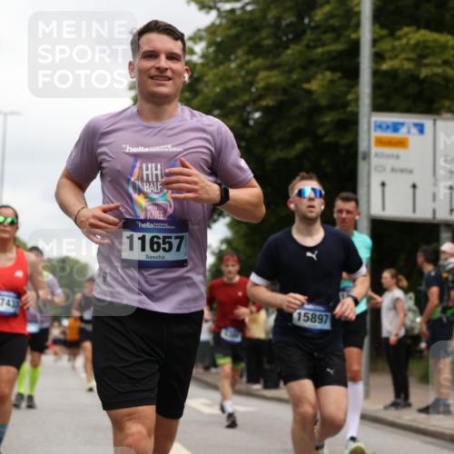 29.06.2025 - hella hamburg halbmarathon Yannick Fuchs http://msf.ph/oto/8154294 29.06.2025 10:57:49 20KM 1254, 1316, 1334, 1464, 2685, 4328, 5305, 5384, 7290, 8561, 9191, 10705, 10766, 11149, 11527, 11657, 11771, 12315, 12316, 12662, 13171, 13841, 14135, 14493, 15093, 15532, 15897, 16424, 16426, 16639, 16995, 17061, 17071, 17112, 17437, 17685, 17686, 17730, 17894, 18122, 18395, 18581, 18717 meine-sportfotos.de