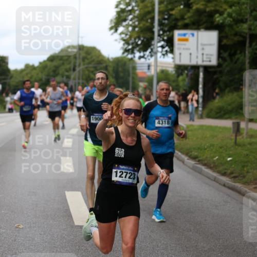 29.06.2025 - hella hamburg halbmarathon Yannick Fuchs http://msf.ph/oto/8154321 29.06.2025 10:37:53 20KM 3109, 3116, 3124, 3146, 3437, 3697, 3928, 4080, 4318, 5506, 6495, 7026, 7185, 7451, 7508, 7635, 8664, 9114, 10099, 10237, 10493, 11778, 12153, 12623, 12657, 12723, 12776, 13348, 13398, 13897, 14201, 14210, 14484, 14690, 14849, 15383, 15706, 15932, 16105, 16314, 16338, 16648, 16997, 17391, 17403, 18449, 18775, 19009, 19038, 19051, 19090, 19229 meine-sportfotos.de