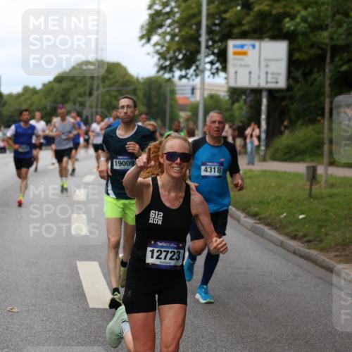 29.06.2025 - hella hamburg halbmarathon Yannick Fuchs http://msf.ph/oto/8154333 29.06.2025 10:37:53 20KM 3109, 3116, 3124, 3146, 3437, 3697, 3928, 4080, 4318, 5506, 6495, 7026, 7185, 7451, 7508, 7635, 8664, 9114, 10099, 10237, 10493, 11778, 12153, 12623, 12657, 12723, 12776, 13348, 13398, 13897, 14201, 14210, 14484, 14690, 14849, 15383, 15706, 15932, 16105, 16314, 16338, 16648, 16997, 17391, 17403, 18449, 18775, 19009, 19038, 19051, 19090, 19229 meine-sportfotos.de