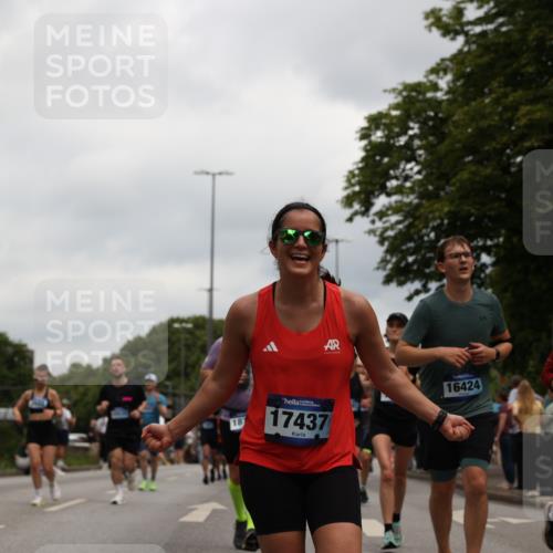 29.06.2025 - hella hamburg halbmarathon Yannick Fuchs http://msf.ph/oto/8154336 29.06.2025 10:57:50 20KM 1254, 1316, 1334, 1464, 2685, 4328, 5305, 5384, 7290, 8561, 9191, 10705, 10766, 11149, 11527, 11657, 11771, 12315, 12316, 12662, 13171, 13542, 13841, 14135, 14493, 15093, 15532, 15897, 16424, 16426, 16639, 16995, 17061, 17071, 17112, 17437, 17685, 17686, 17730, 18395, 18581, 18717 meine-sportfotos.de
