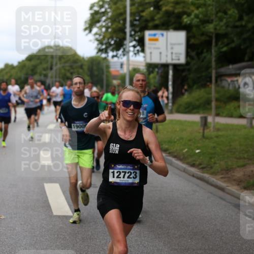 29.06.2025 - hella hamburg halbmarathon Yannick Fuchs http://msf.ph/oto/8154363 29.06.2025 10:37:53 20KM 3109, 3116, 3124, 3146, 3437, 3697, 3928, 4080, 4318, 5506, 6495, 7026, 7185, 7451, 7508, 7635, 8664, 9114, 10099, 10237, 10493, 11778, 12153, 12623, 12657, 12723, 12776, 13348, 13398, 13897, 14201, 14210, 14484, 14690, 14849, 15383, 15706, 15932, 16105, 16314, 16338, 16648, 16997, 17391, 17403, 18449, 18775, 19009, 19038, 19051, 19090, 19229 meine-sportfotos.de