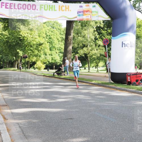29.06.2025 - hella hamburg halbmarathon MichiJ http://msf.ph/oto/8154364 29.06.2025 09:54:46 Zwischen KM18-KM19 4 meine-sportfotos.de