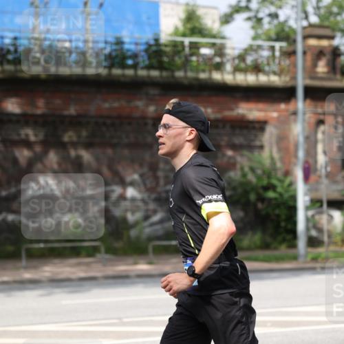 29.06.2025 - hella hamburg halbmarathon Yannick Fuchs http://msf.ph/oto/8154378 29.06.2025 10:13:17 20KM 18694 meine-sportfotos.de