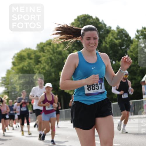 29.06.2025 - hella hamburg halbmarathon Jannik Wohlers http://msf.ph/oto/8154386 29.06.2025 10:16:13 Lombardsbrücke 1244, 1825, 2347, 2912, 3030, 3088, 3156, 3176, 3484, 3687, 4478, 5036, 5037, 6488, 6742, 6941, 7158, 7358, 8295, 8317, 8619, 8707, 8847, 8857, 9332, 9492, 9664, 9676, 10076, 10232, 10575, 11236, 11335, 11428, 11442, 11752, 12230, 12417, 12872, 12911, 13114, 13220, 13712, 13835, 13859, 14219, 14857, 15658, 15861, 16098, 16100, 16186, 16376, 16456, 16607, 16740, 16856, 17422, 17604, 17694, 17838, 17845, 17854, 17857, 17942 meine-sportfotos.de