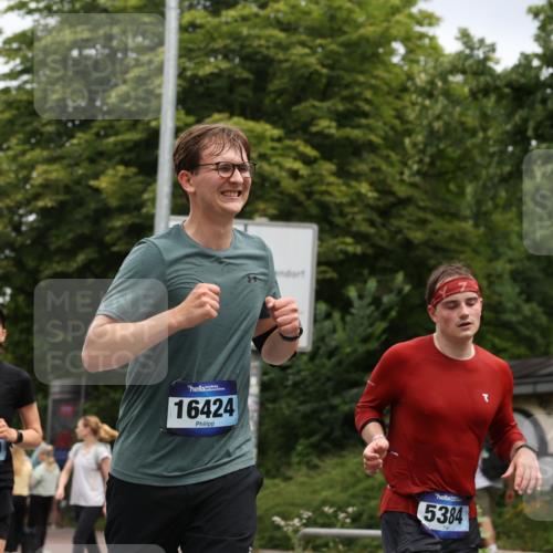 29.06.2025 - hella hamburg halbmarathon Yannick Fuchs http://msf.ph/oto/8154455 29.06.2025 10:57:51 20KM 1254, 1316, 1334, 1464, 2685, 4328, 5305, 5384, 7042, 7290, 8561, 9191, 10705, 10766, 11149, 11527, 11657, 11771, 12315, 12316, 12662, 13171, 13542, 13841, 14135, 14493, 15093, 15532, 15897, 16424, 16426, 16639, 16995, 17061, 17071, 17112, 17437, 17685, 17686, 17730, 18395, 18581, 18717 meine-sportfotos.de