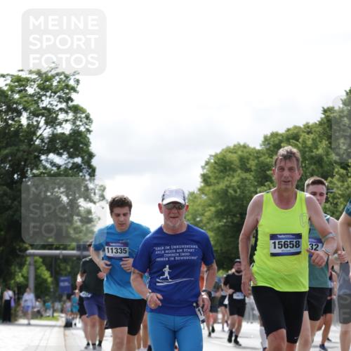 29.06.2025 - hella hamburg halbmarathon Jannik Wohlers http://msf.ph/oto/8154518 29.06.2025 10:16:19 Lombardsbrücke 1117, 1240, 1403, 1602, 1825, 2347, 2912, 3088, 3176, 3450, 3687, 4478, 5036, 5037, 6328, 6488, 6742, 6941, 6948, 7158, 7358, 8317, 8619, 8707, 8857, 9091, 9208, 9332, 9492, 9664, 9676, 9891, 10076, 10232, 10314, 10317, 10320, 10575, 11236, 11335, 11428, 11442, 12230, 12297, 12417, 12872, 12911, 13114, 13365, 13712, 13851, 13859, 14219, 14646, 15658, 15861, 16098, 16100, 16186, 16376, 16740, 16856, 17527, 17604, 17838, 17845, 17857, 18245 meine-sportfotos.de