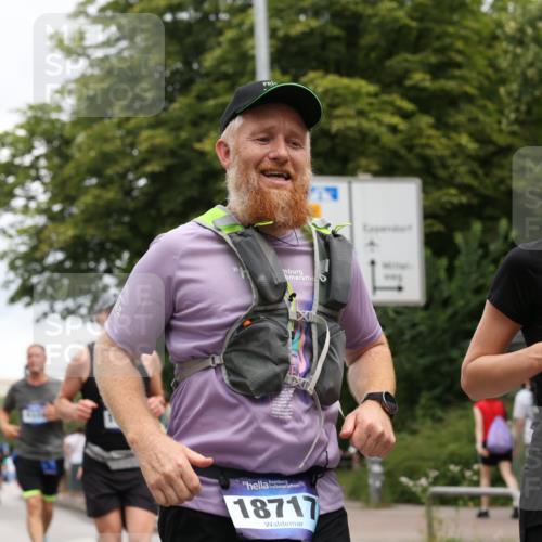29.06.2025 - hella hamburg halbmarathon Yannick Fuchs http://msf.ph/oto/8154548 29.06.2025 10:57:52 20KM 1254, 1334, 1464, 2685, 4328, 5305, 5384, 7042, 7290, 8561, 9191, 10705, 10766, 11149, 11527, 11657, 11771, 12315, 12316, 12662, 13171, 13542, 13841, 14135, 14493, 15093, 15532, 15897, 16424, 16426, 16639, 16995, 17061, 17071, 17112, 17150, 17437, 17685, 17686, 17730, 18395, 18581, 18717 meine-sportfotos.de