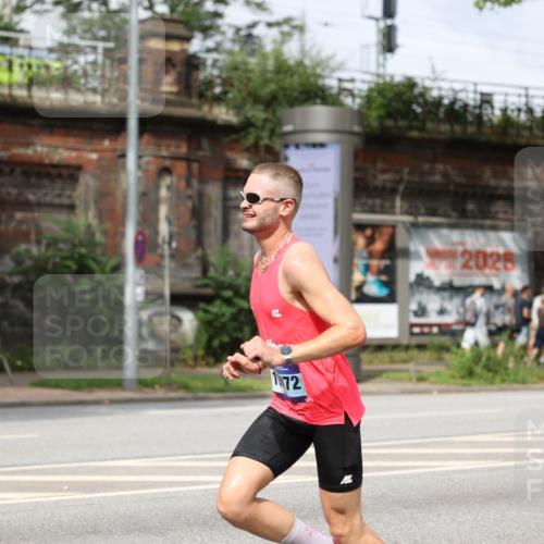 29.06.2025 - hella hamburg halbmarathon Yannick Fuchs http://msf.ph/oto/8154562 29.06.2025 10:13:49 20KM 14932, 15166, 19072 meine-sportfotos.de