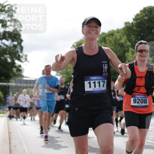 29.06.2025 - hella hamburg halbmarathon Jannik Wohlers http://msf.ph/oto/8154583 29.06.2025 10:16:25 Lombardsbrücke 1117, 1240, 1403, 1602, 1825, 2912, 3088, 3176, 3450, 5036, 5037, 6328, 6742, 6941, 6948, 7114, 7115, 7360, 7924, 7928, 8317, 8513, 8619, 8857, 9091, 9208, 9332, 9492, 9676, 9891, 10232, 10314, 10317, 10320, 10926, 11236, 11335, 11410, 11428, 11442, 12230, 12252, 12289, 12297, 12417, 12640, 12872, 13114, 13206, 13365, 13851, 13859, 14219, 14646, 15381, 15564, 15613, 15658, 15713, 15861, 16376, 16459, 16709, 16856, 17449, 17527, 17604, 17845, 17857, 18245 meine-sportfotos.de