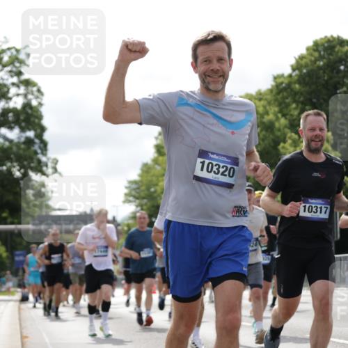 29.06.2025 - hella hamburg halbmarathon Jannik Wohlers http://msf.ph/oto/8154614 29.06.2025 10:16:28 Lombardsbrücke 1117, 1240, 1331, 1403, 1553, 1602, 2225, 3088, 3176, 3450, 5036, 5037, 6328, 6742, 6941, 6948, 7114, 7115, 7257, 7345, 7360, 7376, 7924, 7928, 8263, 8513, 8619, 9091, 9208, 9332, 9492, 9676, 9891, 10165, 10232, 10314, 10317, 10320, 10926, 11335, 11410, 11428, 11442, 12043, 12252, 12289, 12297, 12417, 12640, 13114, 13206, 13365, 13851, 14597, 14646, 15381, 15564, 15613, 15658, 15713, 15861, 16376, 16447, 16459, 16709, 16856, 17449, 17527, 17604, 17845, 17857, 18245 meine-sportfotos.de