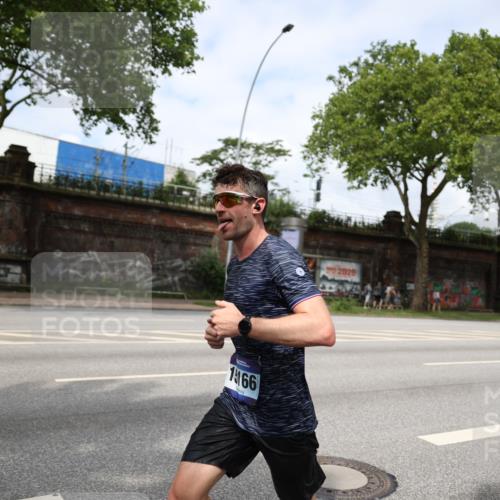 29.06.2025 - hella hamburg halbmarathon Yannick Fuchs http://msf.ph/oto/8154634 29.06.2025 10:13:51 20KM 15166, 19072 meine-sportfotos.de