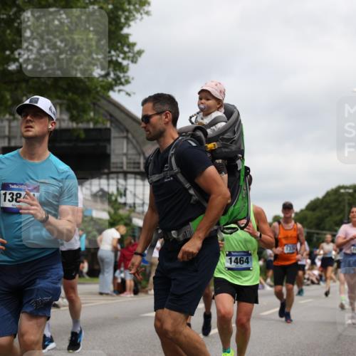 29.06.2025 - hella hamburg halbmarathon Yannick Fuchs http://msf.ph/oto/8154653 29.06.2025 10:57:57 20KM 1254, 1334, 1464, 2685, 2810, 4328, 5384, 7042, 7290, 7907, 8561, 9191, 10705, 11149, 11657, 12662, 13171, 13503, 13542, 13841, 14135, 14225, 14493, 15093, 15532, 15897, 16424, 16995, 17061, 17112, 17150, 17437, 17533, 17685, 17686, 17730, 18395, 18581, 18717 meine-sportfotos.de