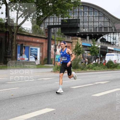 29.06.2025 - hella hamburg halbmarathon Yannick Fuchs http://msf.ph/oto/8154708 29.06.2025 10:14:24 20KM 53, 6380, 11342, 15495 meine-sportfotos.de
