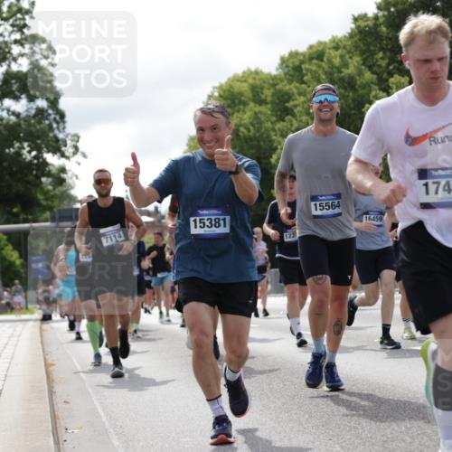 29.06.2025 - hella hamburg halbmarathon Jannik Wohlers http://msf.ph/oto/8154723 29.06.2025 10:16:31 Lombardsbrücke 1117, 1240, 1331, 1348, 1403, 1553, 1602, 2225, 3088, 3450, 3622, 6328, 6742, 6941, 6948, 7114, 7115, 7257, 7345, 7360, 7376, 7924, 7928, 8263, 8513, 8619, 9091, 9208, 9332, 9492, 9891, 10165, 10314, 10317, 10320, 10735, 10926, 11335, 11410, 11428, 11442, 12043, 12252, 12289, 12297, 12640, 13206, 13365, 13851, 14597, 14646, 15381, 15564, 15613, 15658, 15713, 15861, 16376, 16447, 16459, 16709, 17449, 17527, 17604, 17661, 17845, 17857, 18245 meine-sportfotos.de
