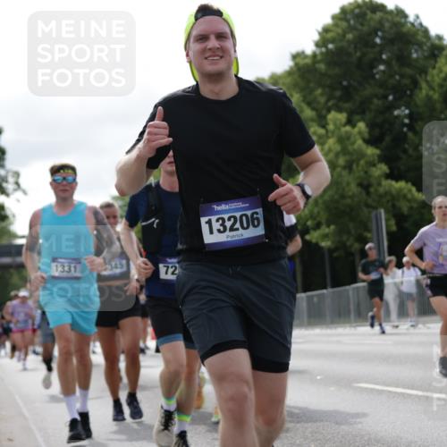 29.06.2025 - hella hamburg halbmarathon Jannik Wohlers http://msf.ph/oto/8154828 29.06.2025 10:16:36 Lombardsbrücke 1117, 1137, 1240, 1298, 1331, 1348, 1403, 1553, 1602, 2225, 2908, 3210, 3450, 3622, 5929, 5930, 5995, 6328, 6948, 7114, 7115, 7257, 7345, 7360, 7376, 7924, 7928, 8263, 8513, 8983, 9208, 9647, 9891, 10165, 10314, 10317, 10320, 10735, 10926, 11410, 12043, 12252, 12289, 12640, 13206, 13365, 13605, 14597, 14646, 15140, 15381, 15564, 15613, 15713, 16447, 16459, 16704, 16709, 17010, 17449, 17527, 17661, 17741, 17984, 18245, 18571 meine-sportfotos.de