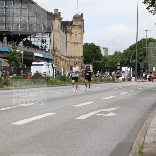 29.06.2025 - hella hamburg halbmarathon Yannick Fuchs http://msf.ph/oto/8154829 29.06.2025 10:14:30 20KM 53, 2144, 6380, 11342 meine-sportfotos.de
