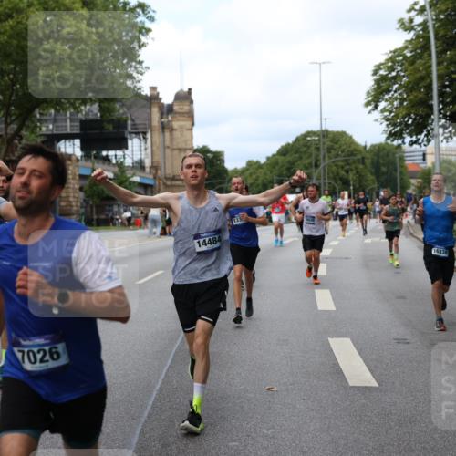 29.06.2025 - hella hamburg halbmarathon Yannick Fuchs http://msf.ph/oto/8154835 29.06.2025 10:37:57 20KM 3109, 3116, 3124, 3146, 3437, 3697, 3928, 4080, 5506, 6495, 7026, 7093, 7185, 7451, 7508, 7635, 8664, 9043, 9114, 9931, 10237, 10246, 10493, 11648, 11778, 11848, 12153, 12327, 12623, 12657, 12776, 13348, 13398, 13897, 14201, 14210, 14484, 14690, 14849, 15383, 15932, 16105, 16314, 16338, 16648, 16720, 16997, 17391, 17403, 17516, 18449, 18678, 18775, 19038, 19051, 19090, 19229 meine-sportfotos.de