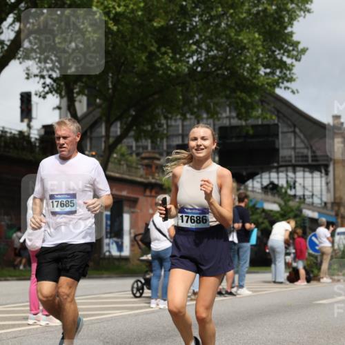 29.06.2025 - hella hamburg halbmarathon Yannick Fuchs http://msf.ph/oto/8154916 29.06.2025 10:58:05 20KM 1254, 1334, 1464, 2810, 3919, 4328, 7042, 7907, 8561, 8810, 8890, 9191, 11149, 12479, 13503, 13542, 13841, 14225, 14970, 15093, 15698, 15797, 16594, 16995, 17061, 17112, 17150, 17533, 17685, 17686, 17730, 18395, 18581 meine-sportfotos.de