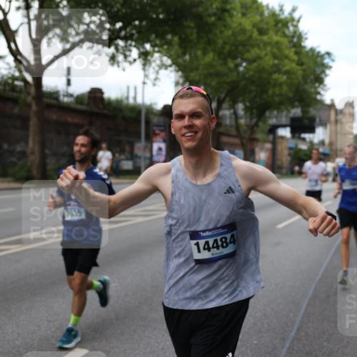 29.06.2025 - hella hamburg halbmarathon Yannick Fuchs http://msf.ph/oto/8154991 29.06.2025 10:37:59 20KM 3109, 3116, 3124, 3146, 3437, 3697, 3928, 4080, 5506, 6495, 7093, 7185, 7451, 7508, 7635, 8664, 9043, 9114, 9931, 10237, 10246, 10493, 11648, 11778, 11848, 12153, 12327, 12438, 12623, 12657, 12776, 13348, 13398, 13897, 14201, 14210, 14484, 14690, 14849, 15383, 15932, 16105, 16314, 16338, 16648, 16720, 16997, 17391, 17403, 17516, 18678, 18775, 19038, 19051, 19090 meine-sportfotos.de