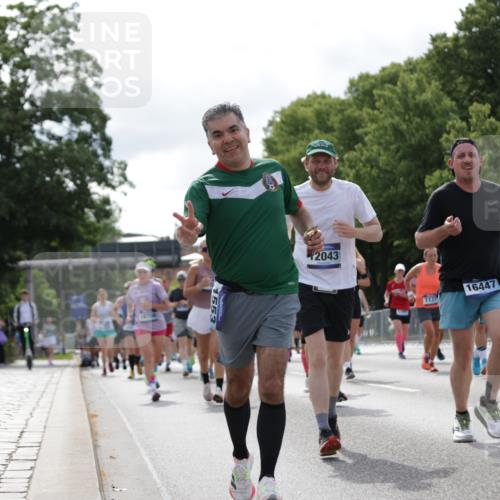 29.06.2025 - hella hamburg halbmarathon Jannik Wohlers http://msf.ph/oto/8155004 29.06.2025 10:16:39 Lombardsbrücke 1137, 1298, 1331, 1348, 1356, 1553, 1602, 2225, 2908, 3210, 3622, 5390, 5929, 5930, 5995, 7114, 7115, 7257, 7345, 7360, 7376, 7924, 7928, 8263, 8513, 8558, 8983, 9647, 10165, 10314, 10317, 10320, 10735, 10926, 11410, 12043, 12100, 12252, 12289, 12640, 13206, 13605, 14597, 14646, 15140, 15381, 15564, 15613, 15713, 16447, 16459, 16704, 16709, 16817, 17010, 17449, 17527, 17661, 17741, 17984, 18108, 18571 meine-sportfotos.de