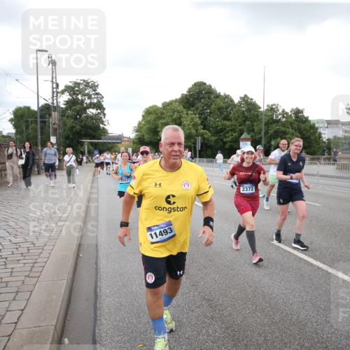 29.06.2025 - hella hamburg halbmarathon Jannik Wohlers http://msf.ph/oto/8155014 29.06.2025 10:53:36 Lombardsbrücke 1017, 1263, 1687, 1744, 1753, 1779, 1789, 2079, 2372, 2600, 2761, 2854, 3055, 3079, 3187, 3188, 3249, 3465, 3467, 3557, 4323, 4685, 4838, 5430, 5804, 5898, 5964, 6192, 6468, 6583, 6988, 7614, 8924, 9138, 9203, 9503, 9572, 11390, 11472, 11769, 11830, 12283, 12429, 12611, 13034, 13350, 13368, 13850, 14171, 14177, 14596, 14665, 15047, 15191, 15791, 16313, 16691, 16888, 16930, 17255, 17309, 17487, 17622, 18348, 18365, 18904, 19019 meine-sportfotos.de