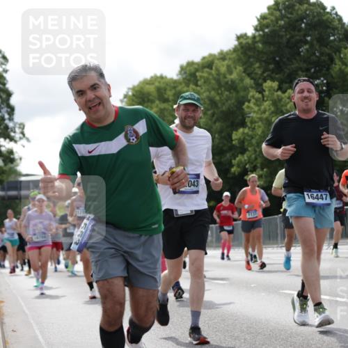 29.06.2025 - hella hamburg halbmarathon Jannik Wohlers http://msf.ph/oto/8155021 29.06.2025 10:16:39 Lombardsbrücke 1137, 1298, 1331, 1348, 1356, 1553, 1602, 2225, 2908, 3210, 3622, 5390, 5929, 5930, 5995, 7114, 7115, 7257, 7345, 7360, 7376, 7924, 7928, 8263, 8513, 8558, 8983, 9647, 10165, 10314, 10317, 10320, 10735, 10926, 11410, 12043, 12100, 12252, 12289, 12640, 13206, 13605, 14597, 14646, 15140, 15381, 15564, 15613, 15713, 16447, 16459, 16704, 16709, 16817, 17010, 17449, 17527, 17661, 17741, 17984, 18108, 18571 meine-sportfotos.de