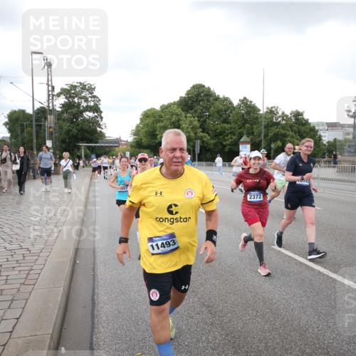 29.06.2025 - hella hamburg halbmarathon Jannik Wohlers http://msf.ph/oto/8155028 29.06.2025 10:53:36 Lombardsbrücke 1017, 1263, 1687, 1744, 1753, 1779, 1789, 2079, 2372, 2600, 2761, 2854, 3055, 3079, 3187, 3188, 3249, 3465, 3467, 3557, 4323, 4685, 4838, 5430, 5804, 5898, 5964, 6192, 6468, 6583, 6988, 7614, 8924, 9138, 9203, 9503, 9572, 11390, 11472, 11769, 11830, 12283, 12429, 12611, 13034, 13350, 13368, 13850, 14171, 14177, 14596, 14665, 15047, 15191, 15791, 16313, 16691, 16888, 16930, 17255, 17309, 17487, 17622, 18348, 18365, 18904, 19019 meine-sportfotos.de