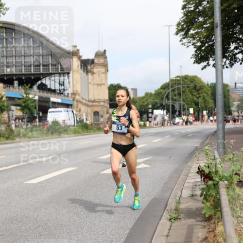29.06.2025 - hella hamburg halbmarathon Yannick Fuchs http://msf.ph/oto/8155040 29.06.2025 10:14:49 20KM 53, 2144, 2659, 4524, 13016, 19108 meine-sportfotos.de
