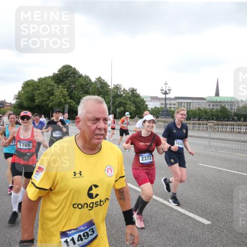 29.06.2025 - hella hamburg halbmarathon Jannik Wohlers http://msf.ph/oto/8155059 29.06.2025 10:53:36 Lombardsbrücke 1017, 1263, 1687, 1744, 1753, 1779, 1789, 2079, 2372, 2600, 2761, 2854, 3055, 3079, 3187, 3188, 3249, 3465, 3467, 3557, 4323, 4685, 4838, 5430, 5804, 5898, 5964, 6192, 6468, 6583, 6988, 7614, 8924, 9138, 9203, 9503, 9572, 11390, 11472, 11769, 11830, 12283, 12429, 12611, 13034, 13350, 13368, 13850, 14171, 14177, 14596, 14665, 15047, 15191, 15791, 16313, 16691, 16888, 16930, 17255, 17309, 17487, 17622, 18348, 18365, 18904, 19019 meine-sportfotos.de