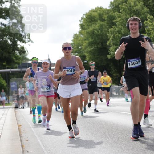 29.06.2025 - hella hamburg halbmarathon Jannik Wohlers http://msf.ph/oto/8155064 29.06.2025 10:16:41 Lombardsbrücke 1083, 1137, 1298, 1331, 1348, 1356, 1553, 2225, 2908, 3210, 3464, 3466, 3622, 5023, 5390, 5929, 5930, 5995, 7114, 7115, 7257, 7345, 7360, 7376, 7924, 7928, 8253, 8263, 8513, 8558, 8983, 9647, 10165, 10735, 10926, 11410, 12043, 12100, 12166, 12252, 12289, 12640, 13206, 13605, 14597, 14950, 15140, 15381, 15564, 15613, 15713, 16447, 16459, 16704, 16709, 16817, 17010, 17449, 17661, 17741, 17984, 18108, 18571 meine-sportfotos.de