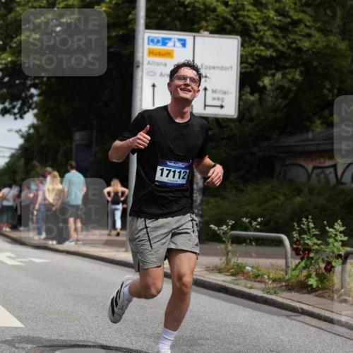 29.06.2025 - hella hamburg halbmarathon Yannick Fuchs http://msf.ph/oto/8155075 29.06.2025 10:58:09 20KM 1254, 1334, 1464, 2810, 3919, 4542, 7042, 7907, 8810, 8890, 9191, 9680, 10694, 12479, 12646, 13503, 13542, 13841, 13901, 14225, 14970, 15093, 15698, 15797, 16594, 16995, 17061, 17112, 17150, 17533, 17685, 17686, 18321, 18395, 18581, 19240 meine-sportfotos.de