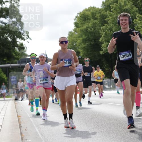 29.06.2025 - hella hamburg halbmarathon Jannik Wohlers http://msf.ph/oto/8155076 29.06.2025 10:16:41 Lombardsbrücke 1083, 1137, 1298, 1331, 1348, 1356, 1553, 2225, 2908, 3210, 3464, 3466, 3622, 5023, 5390, 5929, 5930, 5995, 7114, 7115, 7257, 7345, 7360, 7376, 7924, 7928, 8253, 8263, 8513, 8558, 8983, 9647, 10165, 10735, 10926, 11410, 12043, 12100, 12166, 12252, 12289, 12640, 13206, 13605, 14597, 14950, 15140, 15381, 15564, 15613, 15713, 16447, 16459, 16704, 16709, 16817, 17010, 17449, 17661, 17741, 17984, 18108, 18571 meine-sportfotos.de