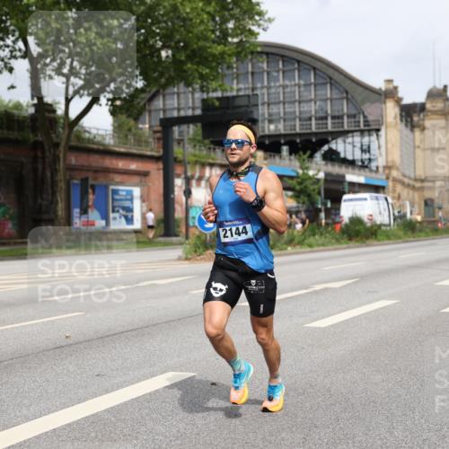 29.06.2025 - hella hamburg halbmarathon Yannick Fuchs http://msf.ph/oto/8155078 29.06.2025 10:14:51 20KM 53, 2144, 2659, 4524, 13016, 19108 meine-sportfotos.de