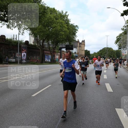29.06.2025 - hella hamburg halbmarathon Yannick Fuchs http://msf.ph/oto/8155080 29.06.2025 10:37:59 20KM 3109, 3116, 3124, 3146, 3437, 3697, 3928, 4080, 5506, 6495, 7093, 7185, 7451, 7508, 7635, 8664, 9043, 9114, 9931, 10237, 10246, 10493, 11648, 11778, 11848, 12153, 12327, 12438, 12623, 12657, 12776, 13348, 13398, 13897, 14201, 14210, 14484, 14690, 14849, 15383, 15932, 16105, 16314, 16338, 16648, 16720, 16997, 17391, 17403, 17516, 18678, 18775, 19038, 19051, 19090 meine-sportfotos.de