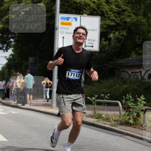 29.06.2025 - hella hamburg halbmarathon Yannick Fuchs http://msf.ph/oto/8155085 29.06.2025 10:58:09 20KM 1254, 1334, 1464, 2810, 3919, 4542, 7042, 7907, 8810, 8890, 9191, 9680, 10694, 12479, 12646, 13503, 13542, 13841, 13901, 14225, 14970, 15093, 15698, 15797, 16594, 16995, 17061, 17112, 17150, 17533, 17685, 17686, 18321, 18395, 18581, 19240 meine-sportfotos.de
