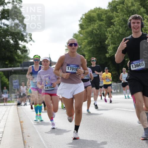 29.06.2025 - hella hamburg halbmarathon Jannik Wohlers http://msf.ph/oto/8155113 29.06.2025 10:16:41 Lombardsbrücke 1083, 1137, 1298, 1331, 1348, 1356, 1553, 2225, 2908, 3210, 3464, 3466, 3622, 5023, 5390, 5929, 5930, 5995, 7114, 7115, 7257, 7345, 7360, 7376, 7924, 7928, 8253, 8263, 8513, 8558, 8983, 9647, 10165, 10735, 10926, 11410, 12043, 12100, 12166, 12252, 12289, 12640, 13206, 13605, 14597, 14950, 15140, 15381, 15564, 15613, 15713, 16447, 16459, 16704, 16709, 16817, 17010, 17449, 17661, 17741, 17984, 18108, 18571 meine-sportfotos.de