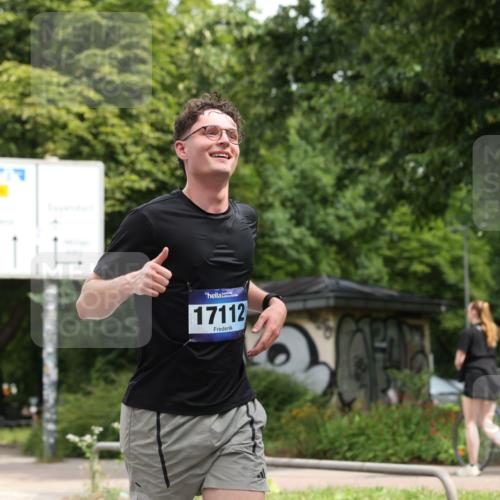 29.06.2025 - hella hamburg halbmarathon Yannick Fuchs http://msf.ph/oto/8155115 29.06.2025 10:58:09 20KM 1254, 1334, 1464, 2810, 3919, 4542, 7042, 7907, 8810, 8890, 9191, 9680, 10694, 12479, 12646, 13503, 13542, 13841, 13901, 14225, 14970, 15093, 15698, 15797, 16594, 16995, 17061, 17112, 17150, 17533, 17685, 17686, 18321, 18395, 18581, 19240 meine-sportfotos.de