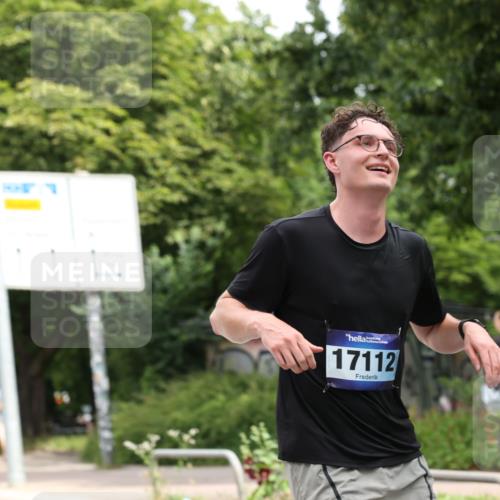 29.06.2025 - hella hamburg halbmarathon Yannick Fuchs http://msf.ph/oto/8155146 29.06.2025 10:58:10 20KM 1254, 1334, 2810, 3919, 4542, 6100, 7042, 7907, 8810, 8890, 9191, 9680, 10694, 12479, 12646, 13503, 13542, 13841, 13901, 14225, 14970, 15093, 15698, 15797, 16594, 17061, 17112, 17150, 17533, 17685, 17686, 18321, 18395, 18581, 19240 meine-sportfotos.de