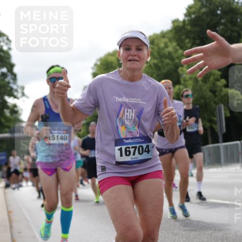 29.06.2025 - hella hamburg halbmarathon Jannik Wohlers http://msf.ph/oto/8155261 29.06.2025 10:16:44 Lombardsbrücke 1083, 1137, 1298, 1331, 1348, 1356, 1553, 2225, 2908, 3210, 3464, 3466, 3622, 5023, 5390, 5929, 5930, 5995, 6126, 6128, 6522, 7114, 7115, 7257, 7345, 7376, 7647, 7928, 7945, 8253, 8263, 8513, 8558, 8983, 9152, 9259, 9647, 10165, 10460, 10592, 10735, 11102, 11410, 12042, 12043, 12100, 12166, 12252, 12289, 12640, 13206, 13605, 14597, 14950, 15140, 15465, 15564, 15613, 16447, 16459, 16704, 16817, 17010, 17058, 17661, 17741, 17984, 18108, 18571 meine-sportfotos.de