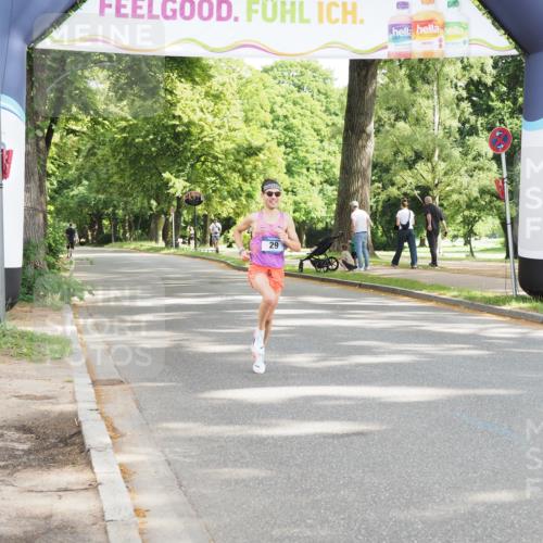 29.06.2025 - hella hamburg halbmarathon MichiJ http://msf.ph/oto/8155263 29.06.2025 10:01:04 Zwischen KM18-KM19  meine-sportfotos.de