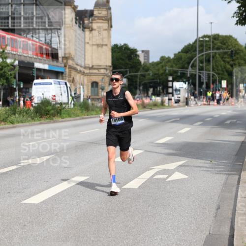 29.06.2025 - hella hamburg halbmarathon Yannick Fuchs http://msf.ph/oto/8155292 29.06.2025 10:15:11 20KM 14188, 19108 meine-sportfotos.de