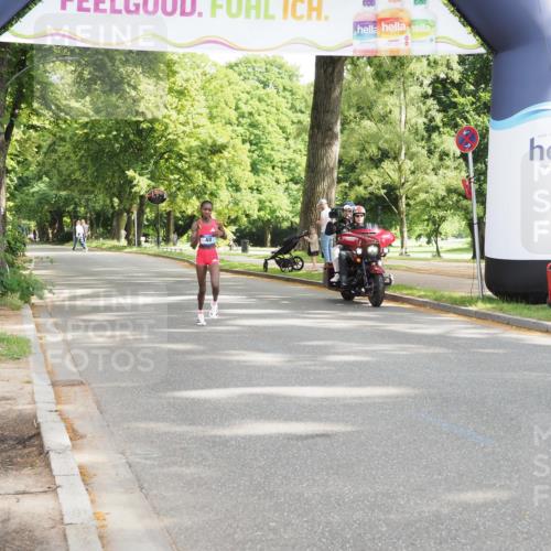 29.06.2025 - hella hamburg halbmarathon MichiJ http://msf.ph/oto/8155331 29.06.2025 10:01:37 Zwischen KM18-KM19 48 meine-sportfotos.de