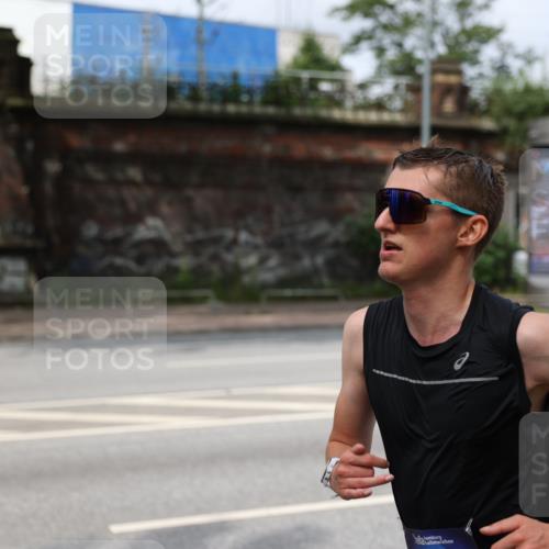 29.06.2025 - hella hamburg halbmarathon Yannick Fuchs http://msf.ph/oto/8155348 29.06.2025 10:15:13 20KM 14188, 19108 meine-sportfotos.de