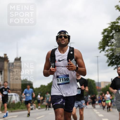 29.06.2025 - hella hamburg halbmarathon Yannick Fuchs http://msf.ph/oto/8155394 29.06.2025 10:58:13 20KM 1334, 2810, 3919, 4542, 6100, 7042, 7907, 8171, 8810, 8890, 9680, 9816, 10694, 11960, 12479, 12646, 13503, 13542, 13901, 14225, 14822, 14970, 15698, 15797, 16594, 16753, 17112, 17150, 17533, 17685, 17686, 18321, 18395, 18581, 18739, 19240 meine-sportfotos.de