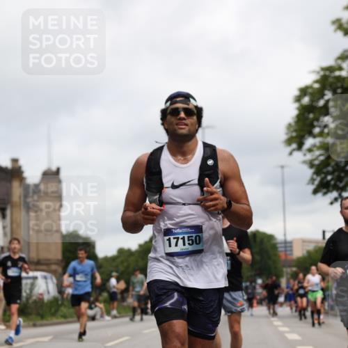 29.06.2025 - hella hamburg halbmarathon Yannick Fuchs http://msf.ph/oto/8155402 29.06.2025 10:58:13 20KM 1334, 2810, 3919, 4542, 6100, 7042, 7907, 8171, 8810, 8890, 9680, 9816, 10694, 11960, 12479, 12646, 13503, 13542, 13901, 14225, 14822, 14970, 15698, 15797, 16594, 16753, 17112, 17150, 17533, 17685, 17686, 18321, 18395, 18581, 18739, 19240 meine-sportfotos.de