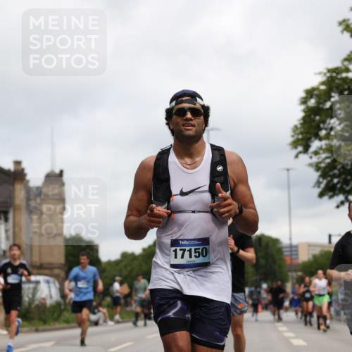 29.06.2025 - hella hamburg halbmarathon Yannick Fuchs http://msf.ph/oto/8155415 29.06.2025 10:58:13 20KM 1334, 2810, 3919, 4542, 6100, 7042, 7907, 8171, 8810, 8890, 9680, 9816, 10694, 11960, 12479, 12646, 13503, 13542, 13901, 14225, 14822, 14970, 15698, 15797, 16594, 16753, 17112, 17150, 17533, 17685, 17686, 18321, 18395, 18581, 18739, 19240 meine-sportfotos.de
