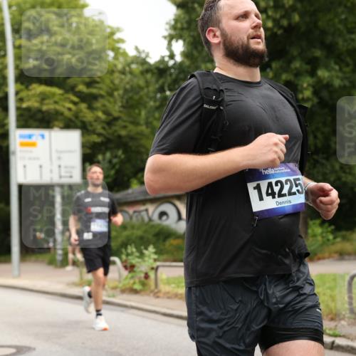 29.06.2025 - hella hamburg halbmarathon Yannick Fuchs http://msf.ph/oto/8155551 29.06.2025 10:58:16 20KM 2810, 3919, 4542, 6100, 7042, 7907, 8171, 8810, 8890, 9254, 9680, 9816, 10694, 11960, 12479, 12646, 13503, 13542, 13901, 14225, 14822, 14970, 15698, 15797, 16594, 16753, 17112, 17150, 17533, 18321, 18395, 18739, 19240 meine-sportfotos.de