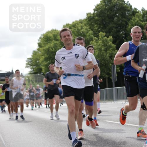 29.06.2025 - hella hamburg halbmarathon Jannik Wohlers http://msf.ph/oto/8155588 29.06.2025 10:16:51 Lombardsbrücke 1083, 1137, 1298, 1348, 1356, 1477, 2860, 2908, 3210, 3464, 3466, 3802, 3803, 5023, 5390, 5929, 5930, 5995, 6126, 6128, 6520, 6522, 7410, 7445, 7647, 7945, 8210, 8253, 8309, 8433, 8558, 8983, 9152, 9259, 9647, 10377, 10460, 10592, 11102, 12042, 12100, 12166, 13605, 14199, 14208, 14950, 15140, 15293, 15465, 16704, 16817, 17010, 17058, 17661, 17741, 17927, 17984, 18039, 18060, 18108, 18344, 18526, 18571 meine-sportfotos.de
